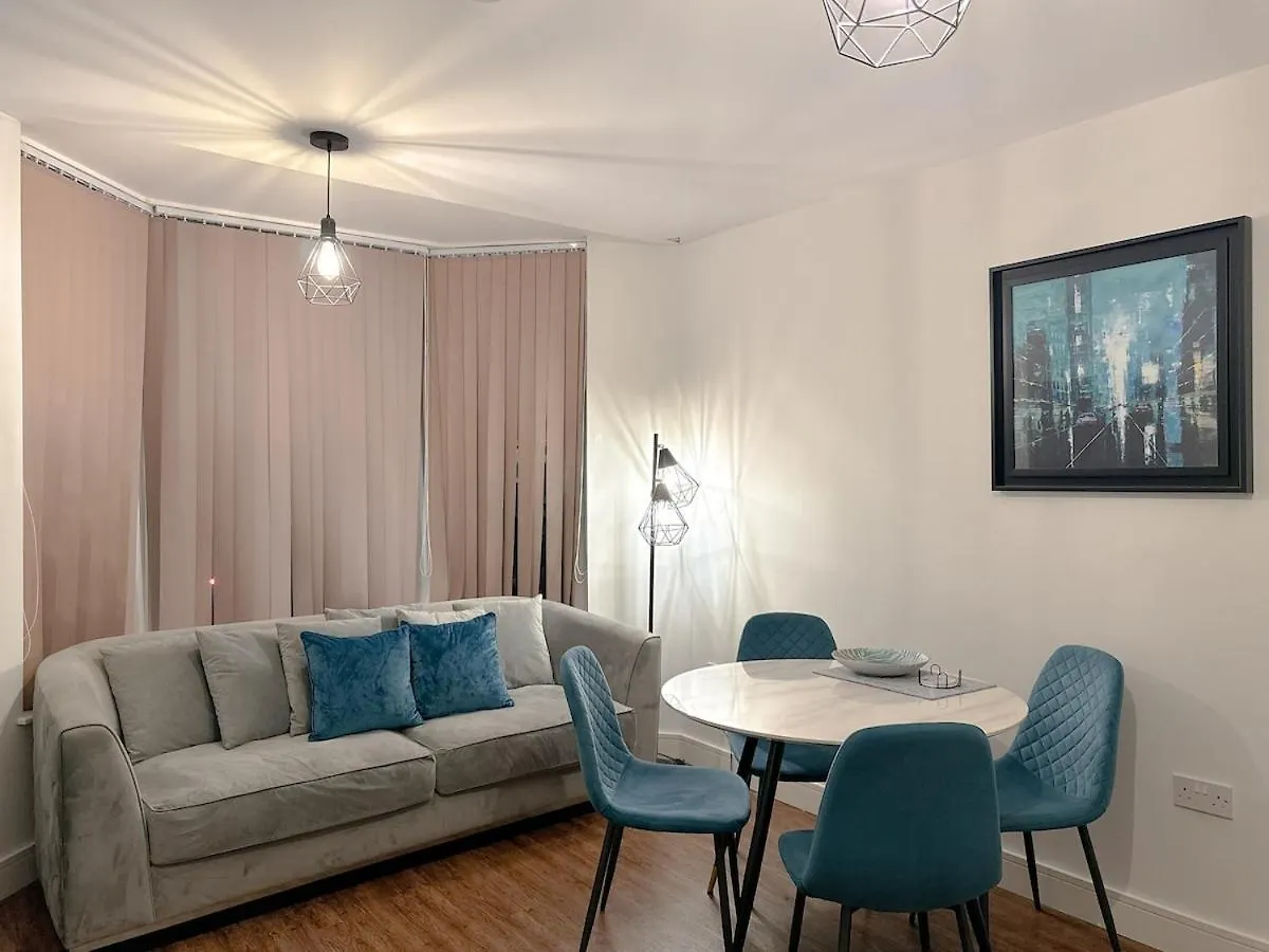 Apartman Spacious 2 Bedroom Modern Flat - City Centre Cardiff