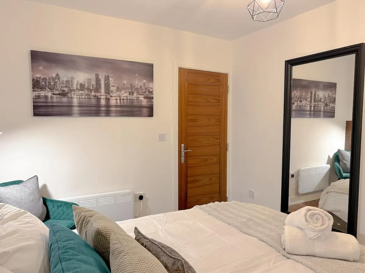 Apartman Spacious 2 Bedroom Modern Flat - City Centre Cardiff